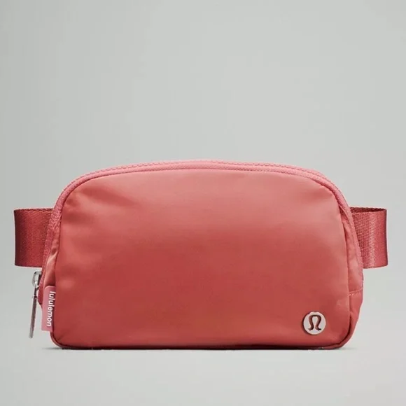 Lululemon Everywhere Belt Bag Brier Rose Extended Strap Lululemon Everywhere Belt Bag Brier Rose Extended Strap